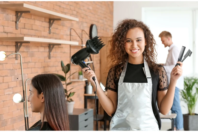 Wenn Kunden eine Autowäsche wollen, Du aber nur Frisör bist!